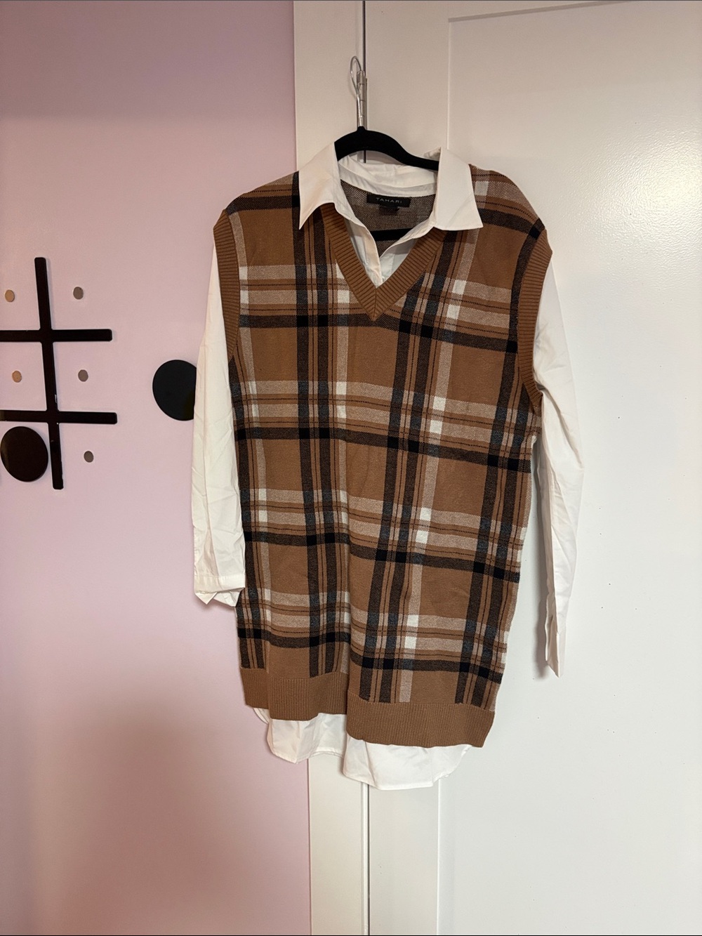 Men's Brown Plaid V-Neck Sweater Vest
